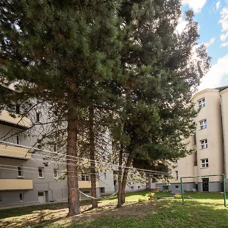 Spacious & Bright In Center Apartmán Žilina